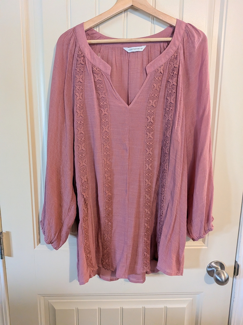 NWOT Dusty Pink Boho Peasant Blouse with Lace Details